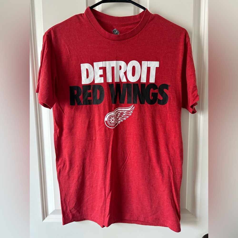 Detroit Red Wings NHL T-Shirt Small